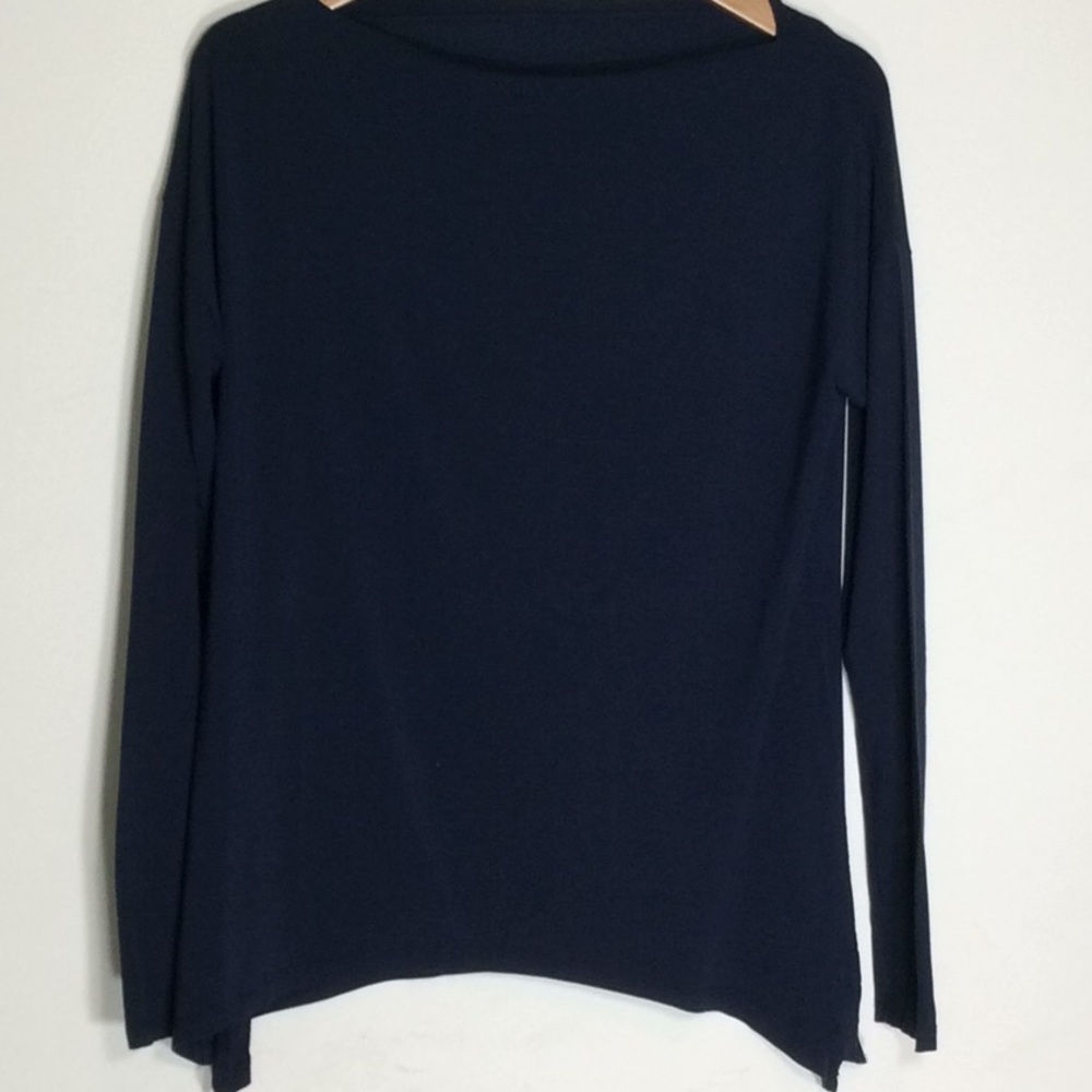 Vince Navy Long Sleeve Comfortable Curved Hem Top